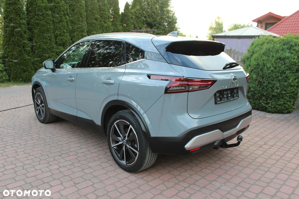 Nissan Qashqai 1.3 DIG-T MHEV Premiere Edition Xtronic - 4