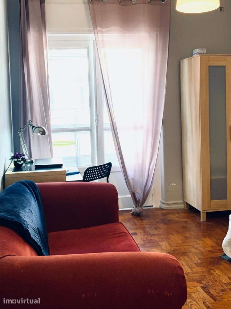 Quarto - localizado em Benfica Lisbon - Grande imagem: 4/22