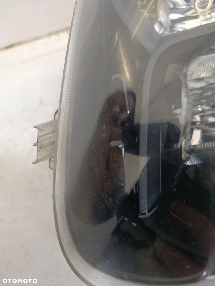Lampa reflektor prawy przód Citroen Berlingo IV 4 - 5