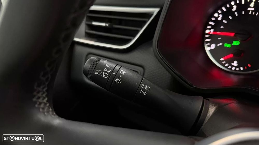 Renault Clio 1.0 TCe Intens - 24