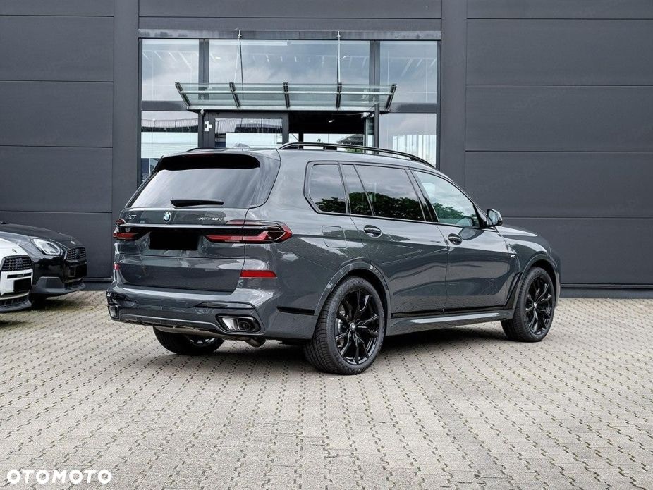 BMW X7 xDrive40d mHEV Individual Edition sport - 5