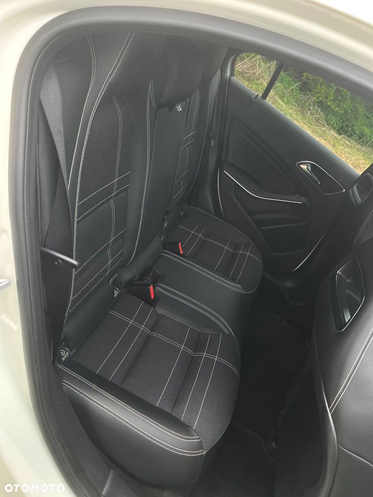 Mercedes-Benz Klasa A 180 Activity Edition - 20