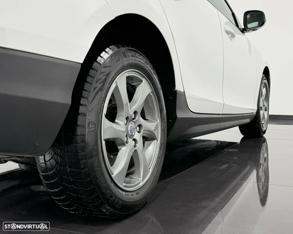 Volvo V40 Cross Country D2 Momentum - 44