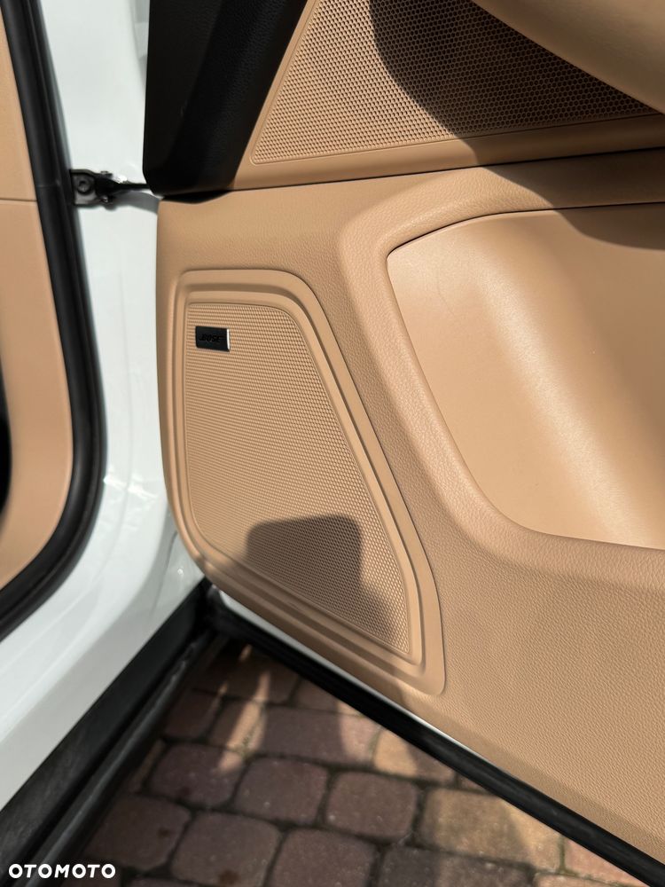 Porsche Macan Standard - 25