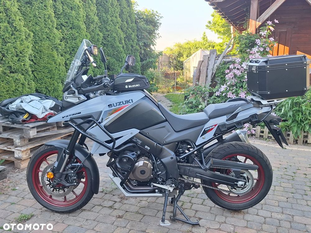 Suzuki V-STROM - 2