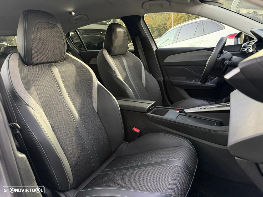 Peugeot 308 1.5 BlueHDi Allure EAT8 - 18