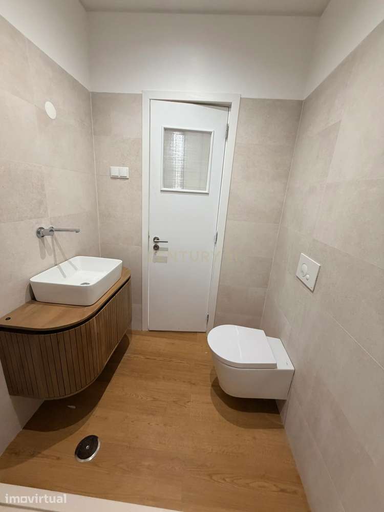 Apartamento  T2 renovado em Lisboa com varanda - Grande imagem: 5/16