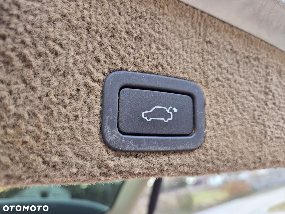 Volvo XC 60 T6 AWD Momentum - 21