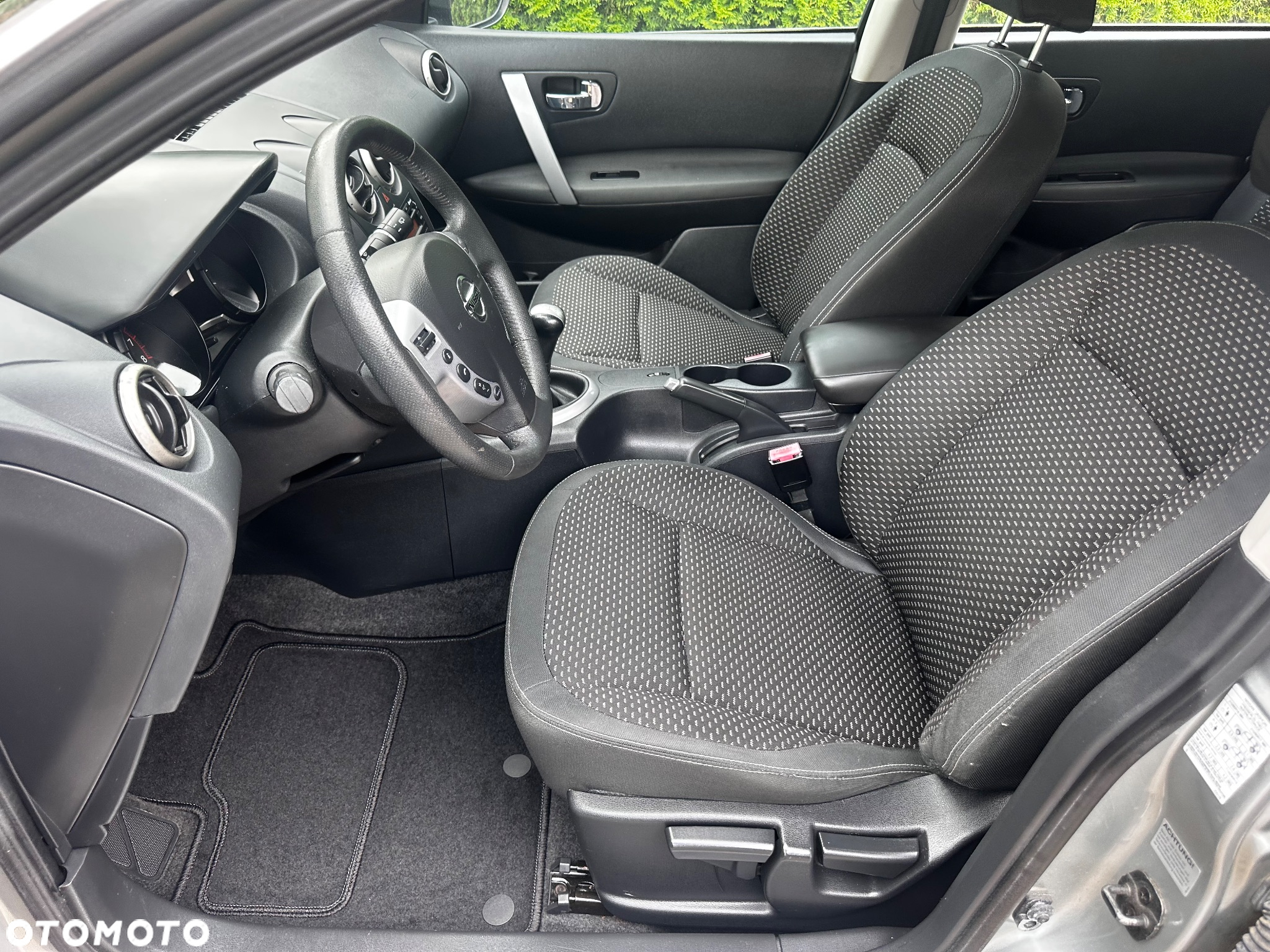 Nissan Qashqai 1.6 visia - 15