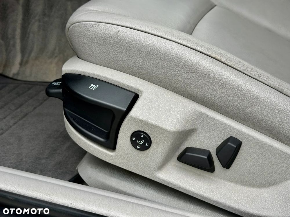 BMW Seria 5 535d xDrive Sport-Aut Modern Line - 17