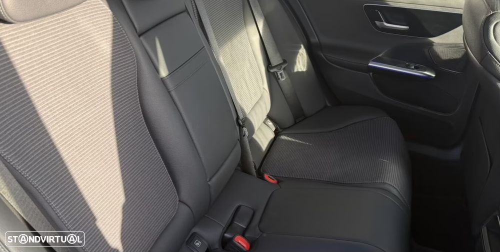 Mercedes-Benz C 300 e 9G-TRONIC Avantgarde Advanced - 14