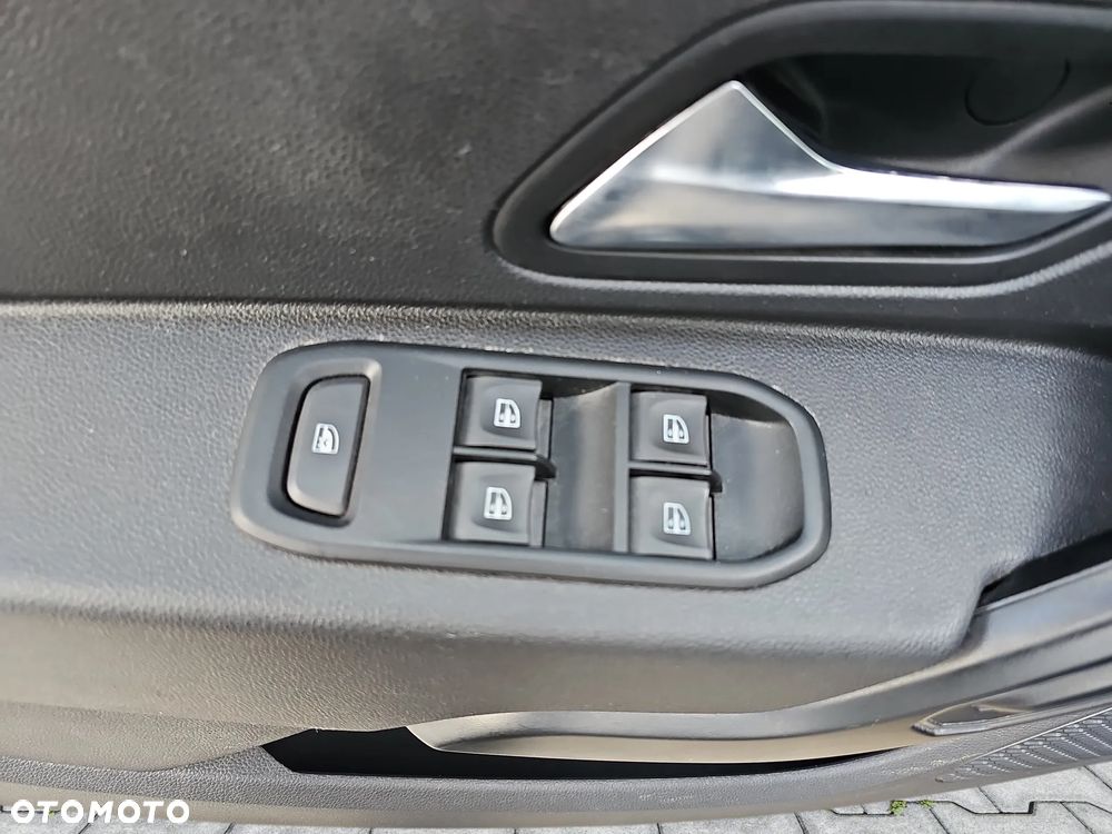 Dacia Duster 1.6 SCe S&S - 18