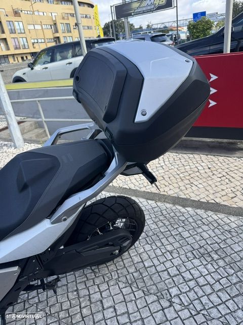 Honda X-ADV com top smart top case - 2
