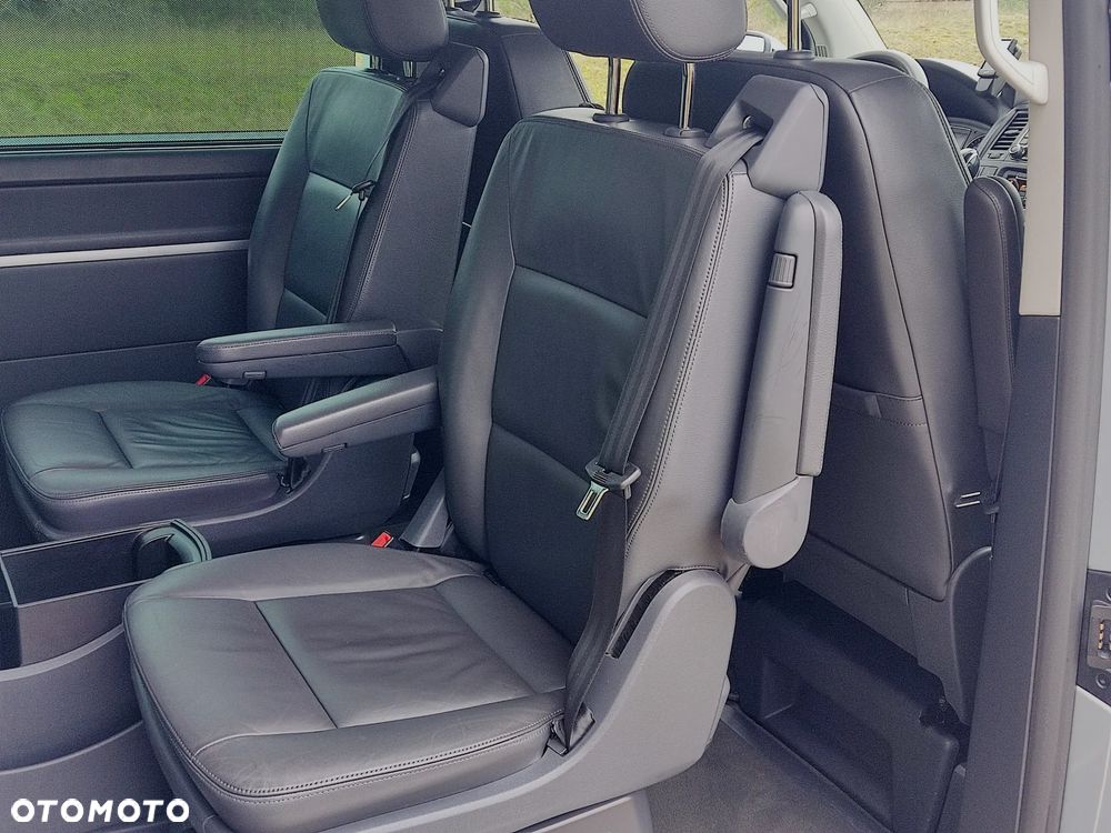 Volkswagen Multivan - 18