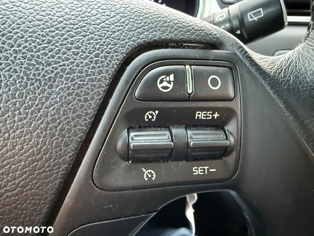 Kia Ceed Cee'd 1.6 GDI L Business Line - 26