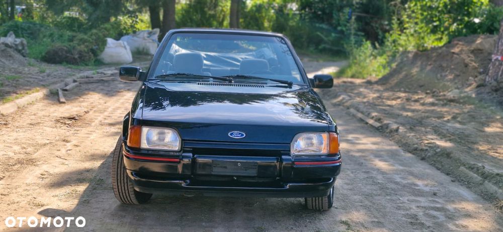 Ford Escort 1.6 CLX - 18