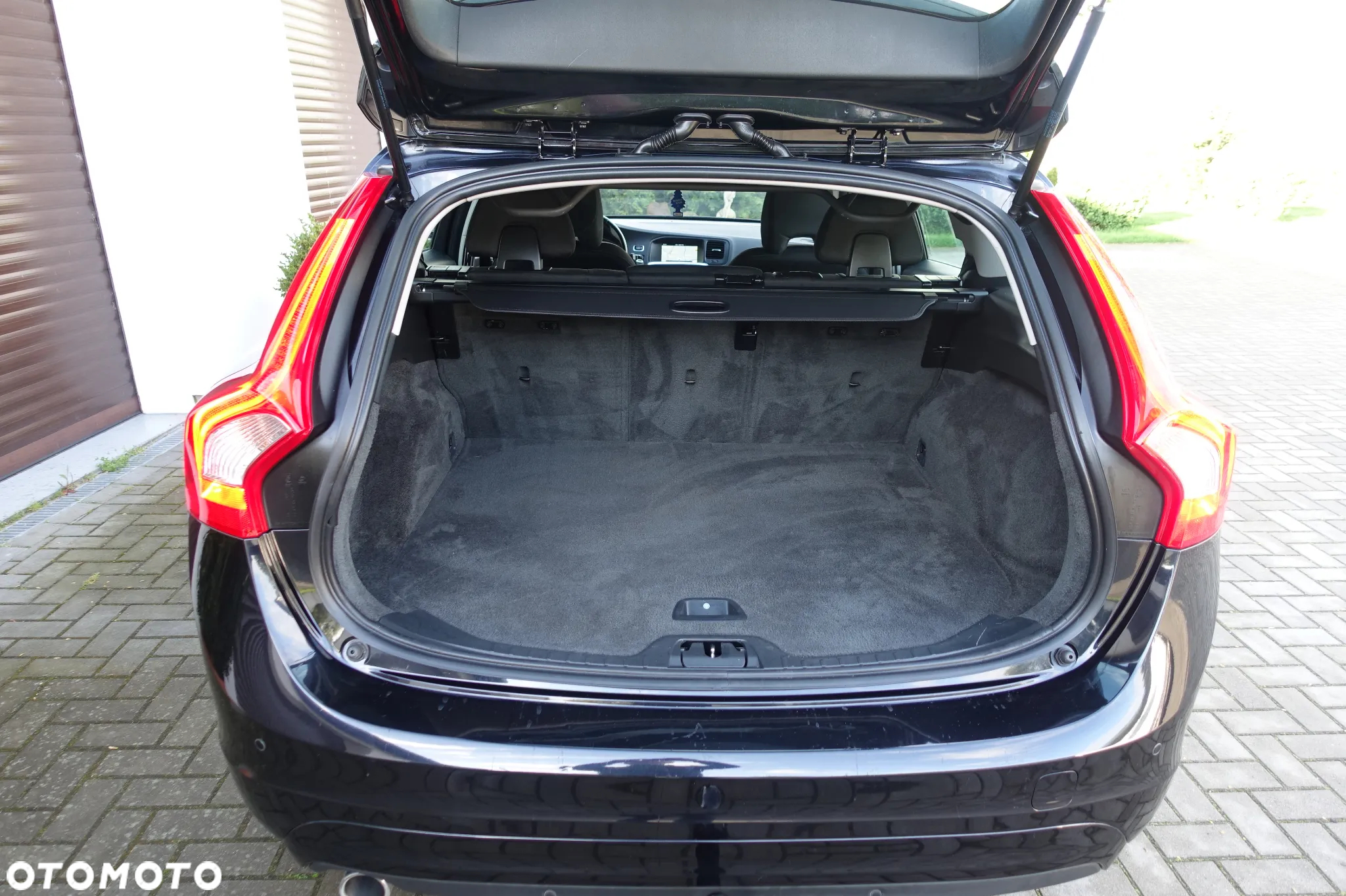 Volvo V60 D2 Edition - 16