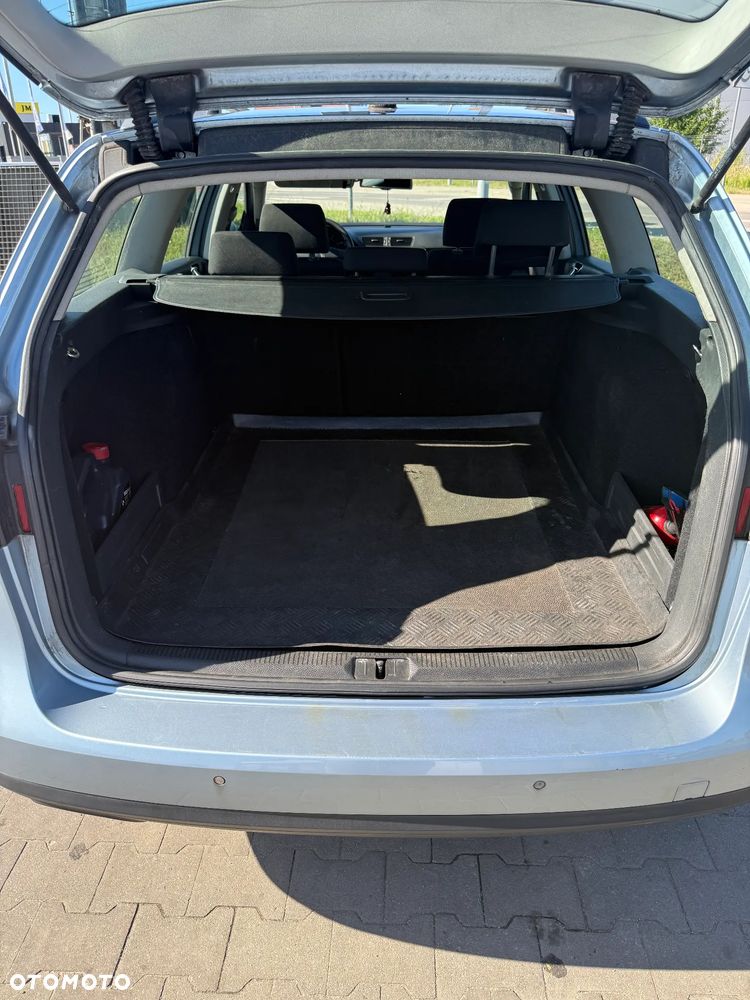 Volkswagen Passat 1.9 TDI Trendline - 21