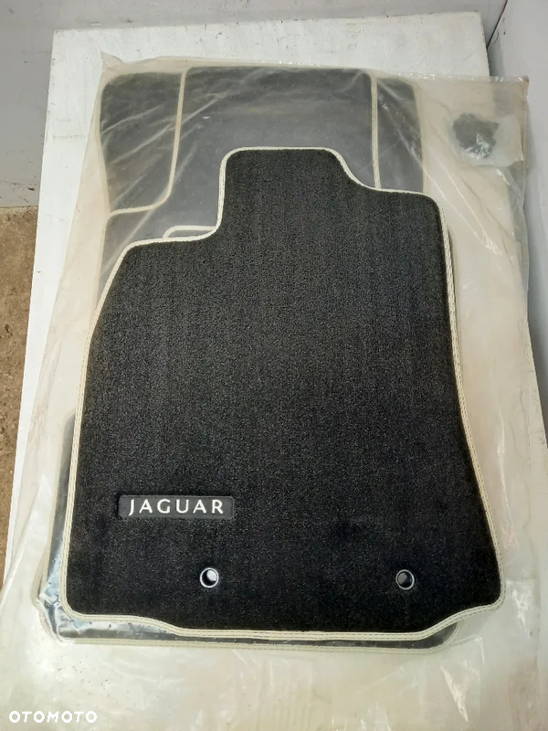 Jaguar XJ X351 351 AW93 BW93 SWB dywanik wykladziny dywaniki NOWE OEM
