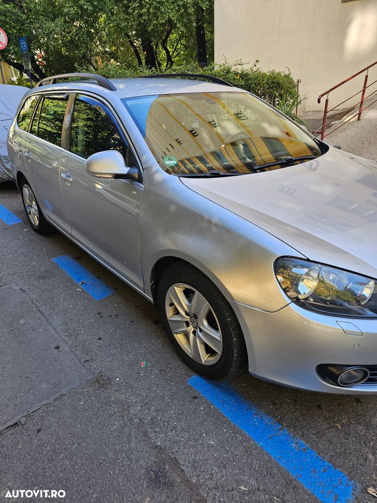 Volkswagen Golf 1.6 TDI DPF BlueMotion - 11