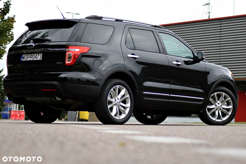 Ford Explorer - 19