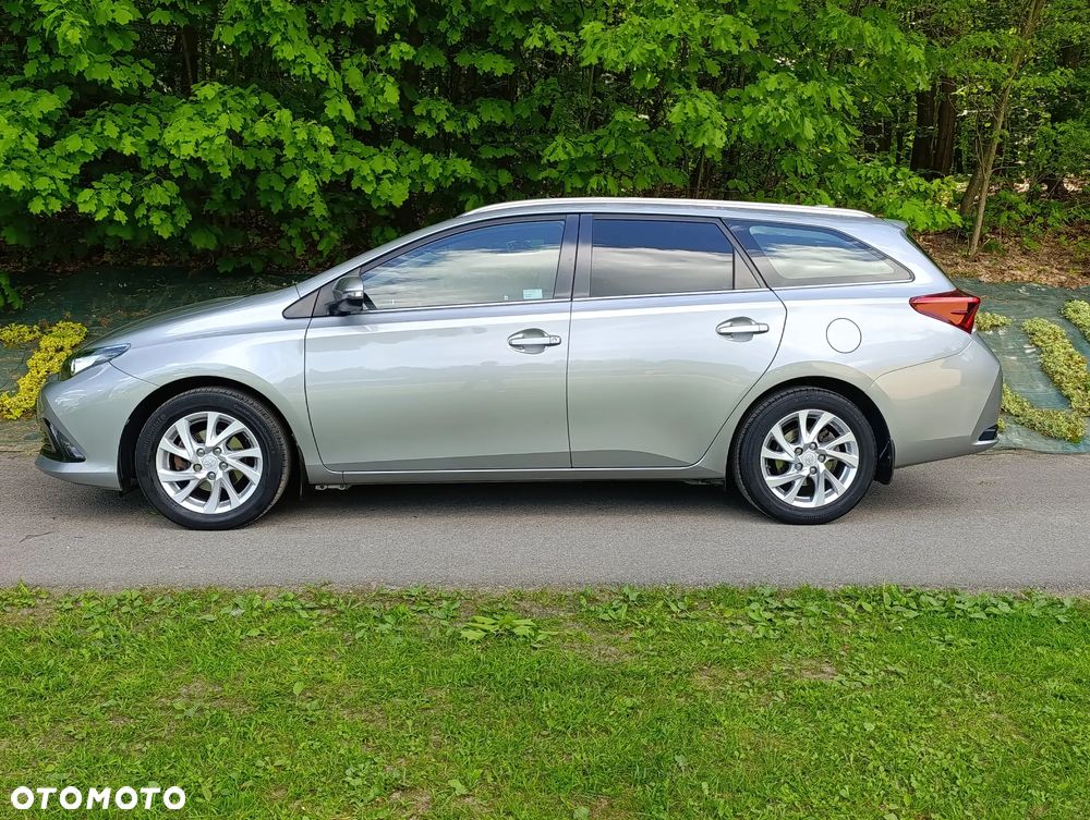 Toyota Auris 1.6 Comfort - 9
