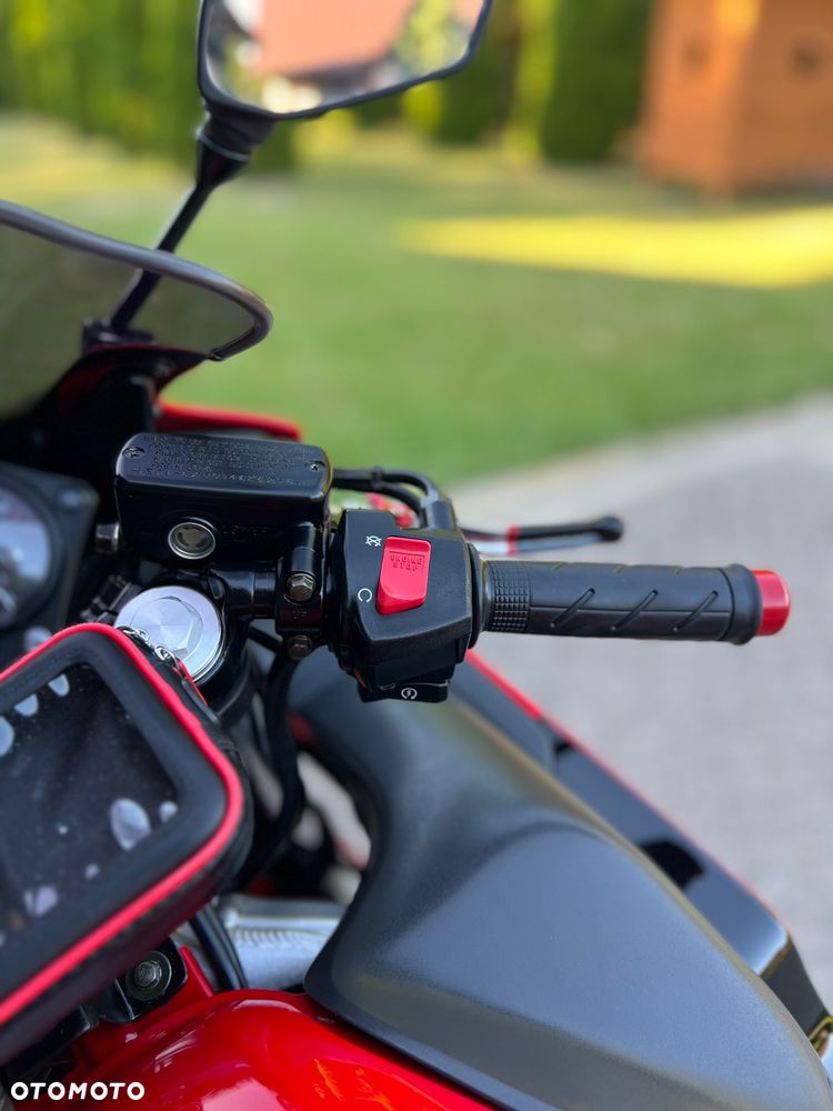 Honda CBR - 19
