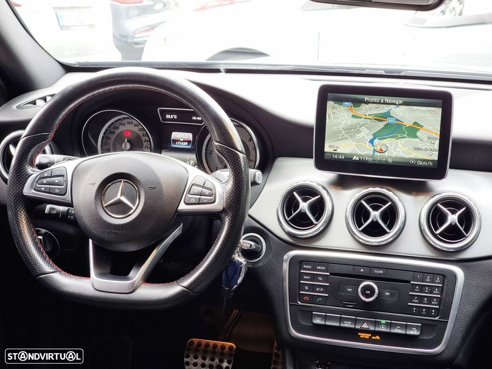 Mercedes-Benz GLA 220 CDI AMG Line 4-Matic - 35