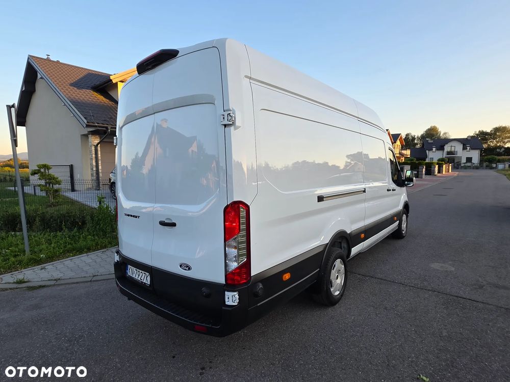 Ford Transit L4 RWD Trend - 5