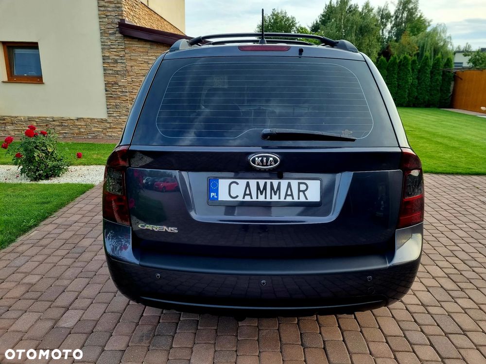 Kia Carens 2.0 EX - 11