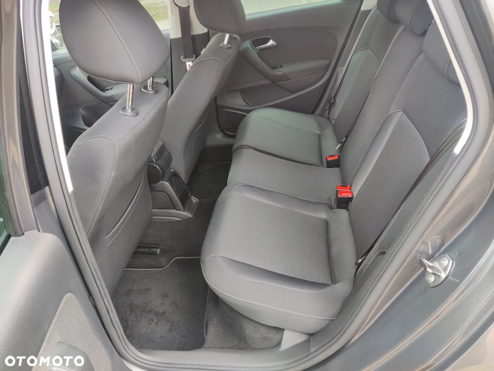 Volkswagen Polo 1.2 MATCH - 19