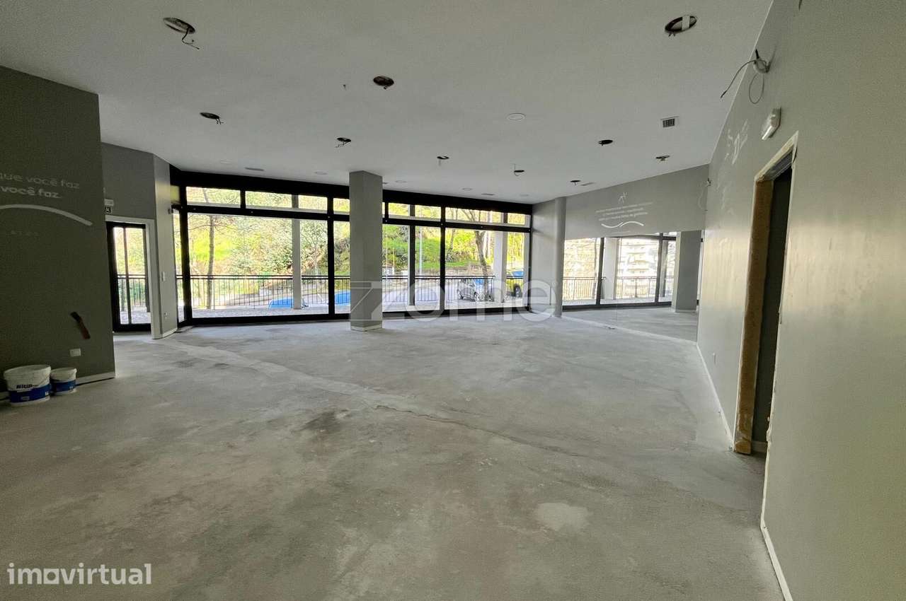 Loja Comercial - Empreendimento Quinta do Bosque II