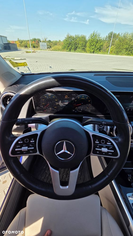 Mercedes-Benz GLB - 25