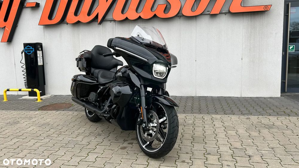 Harley-Davidson Touring Street Glide - 13