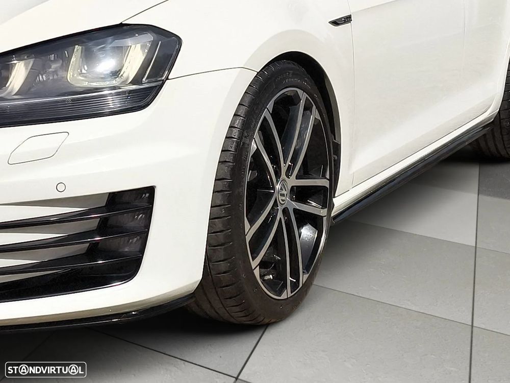 VW Golf 2.0 TDI GTD - 7
