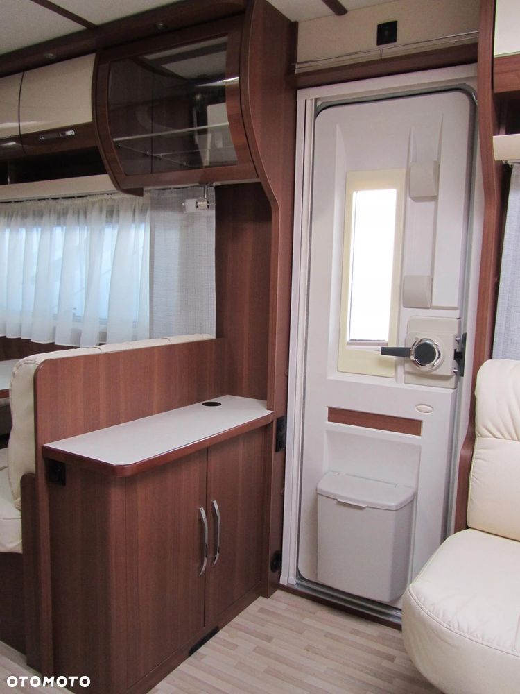 LMC EXQUISIT VIP 695 - 12