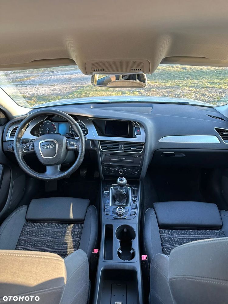 Audi A4 Avant 2.0 TDI DPF S line Sportpaket - 11