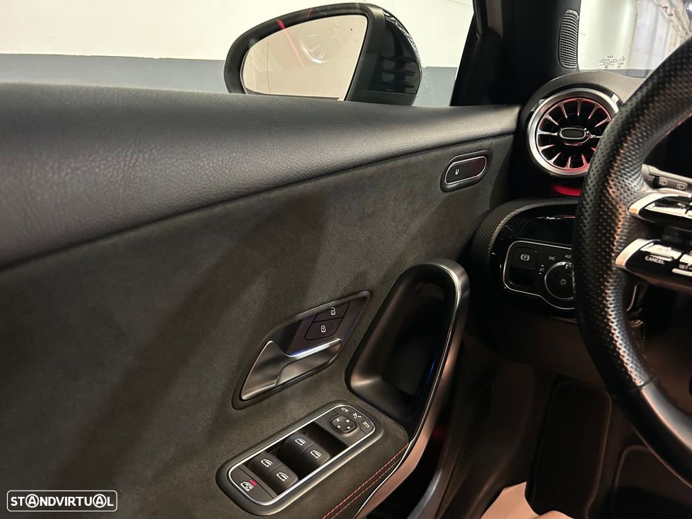 Mercedes-Benz A 200 AMG Line Aut. - 39