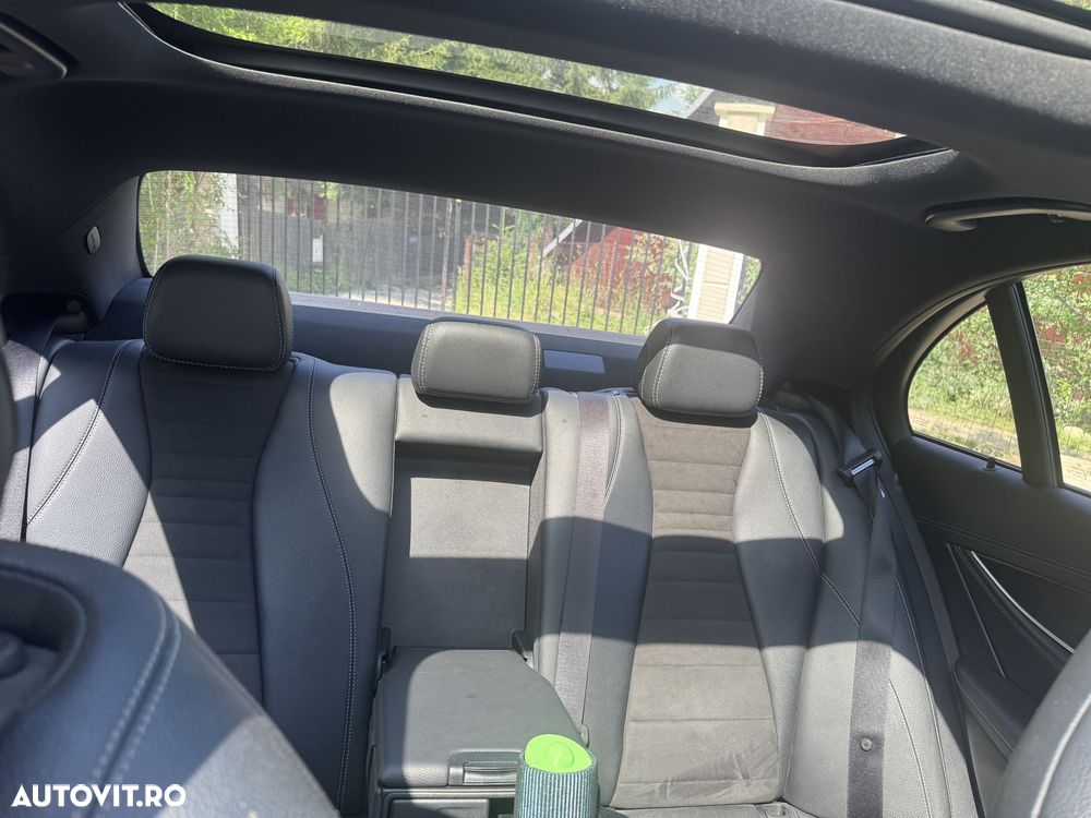 Mercedes-Benz E 220 d 9G-TRONIC - 8