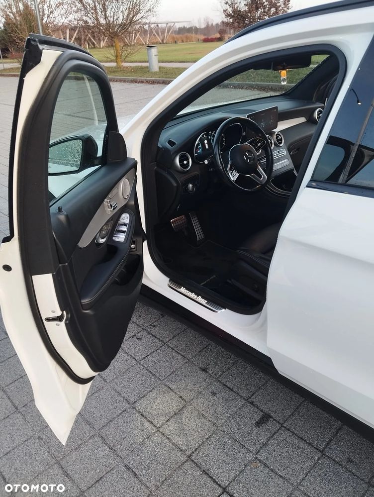 Mercedes-Benz GLC - 19