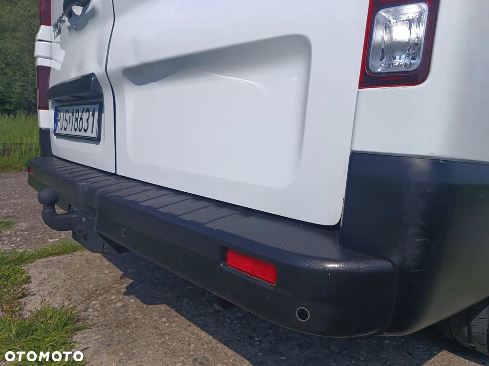 Renault Trafic L2H1 2.0 diesel 145kM 2019rok WEBASTO, CZUJNIKI PARKOWANIA, HAK, NIEWIELKI PRZEBIEG stan BDB, BEZWPADKOWY! - 20
