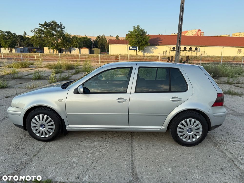 Volkswagen Golf 1.6 Highline - 2