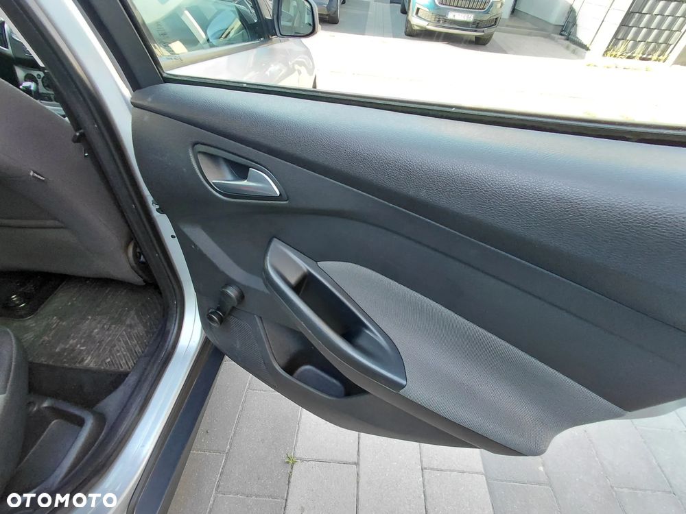 Ford Focus - 19
