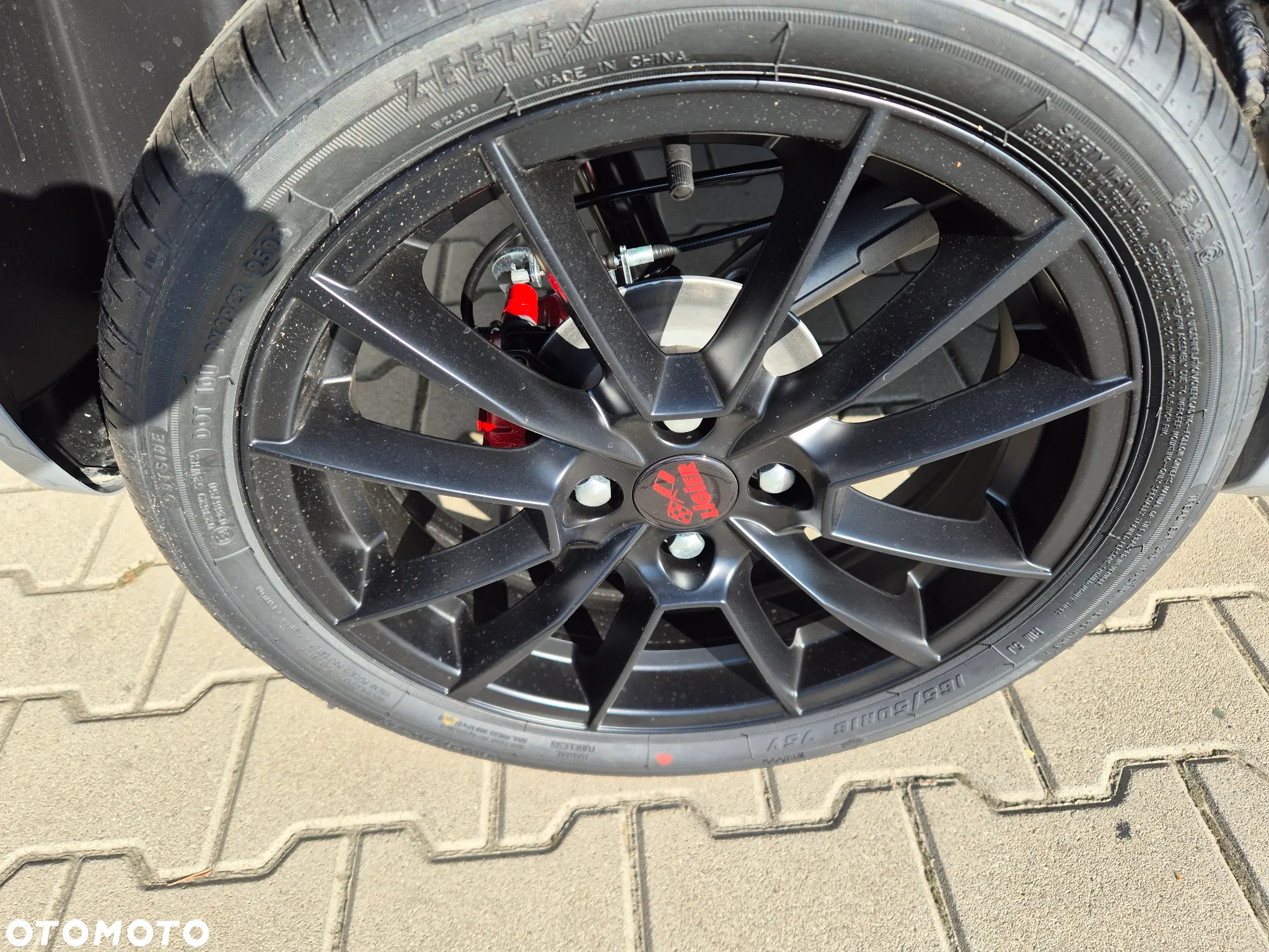 Ligier JS50 - 27
