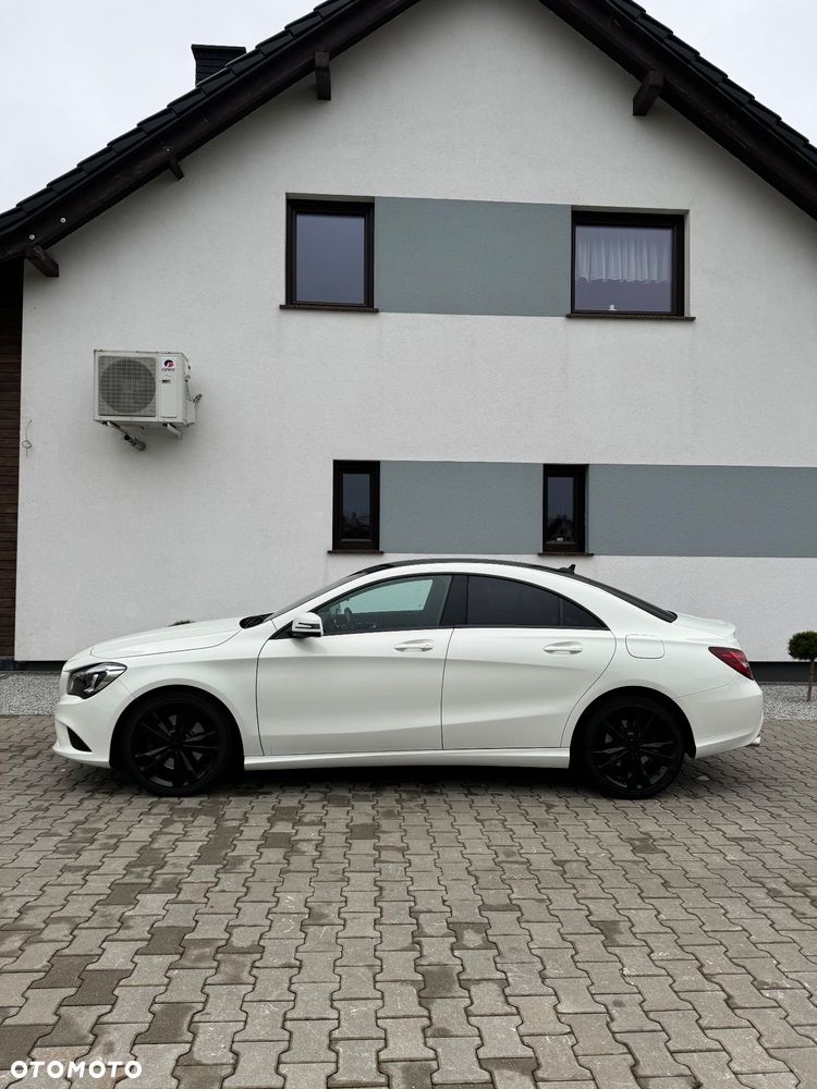 Mercedes-Benz CLA 250 7G-DCT - 3