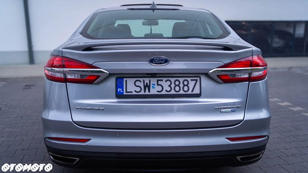 Ford Fusion - 26