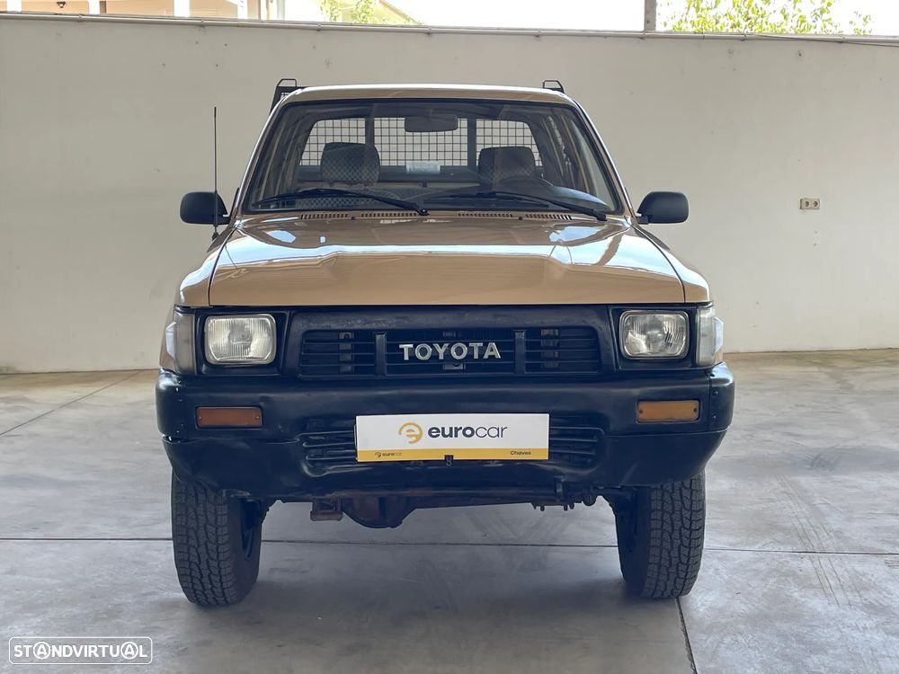 Toyota HILUX 2.4 D 4x4 C/DUPLA - 8