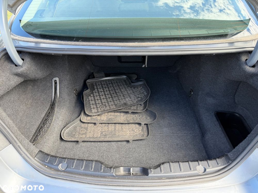 BMW Seria 5 523i - 20
