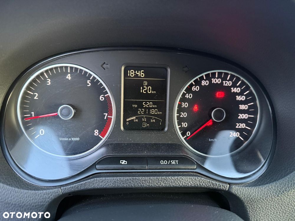 Volkswagen Polo 1.2 Blue Motion Technology Team - 35