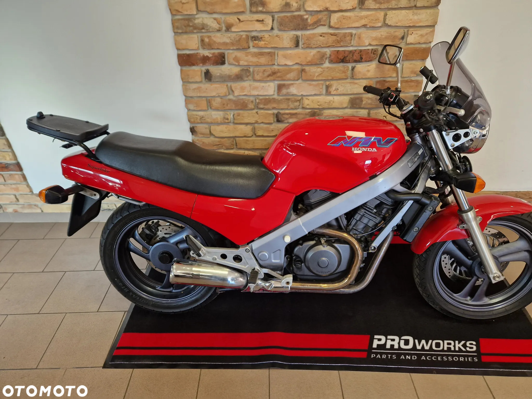 Honda NTV - 24